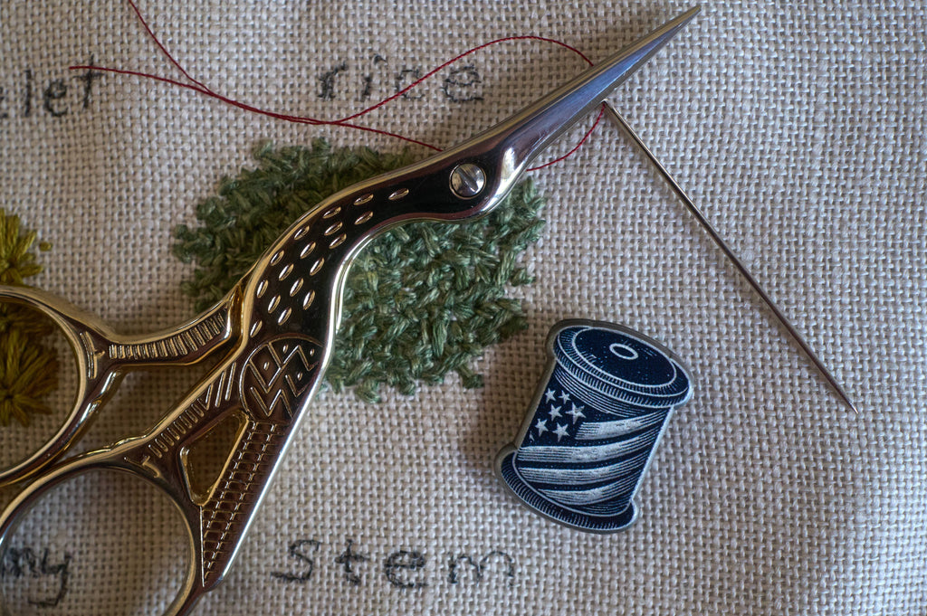 Limited Edition America's Tapestry Needle Minder